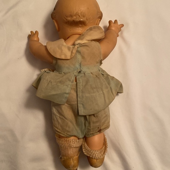 Vintage Cameo Doll. - Picture 2 of 3